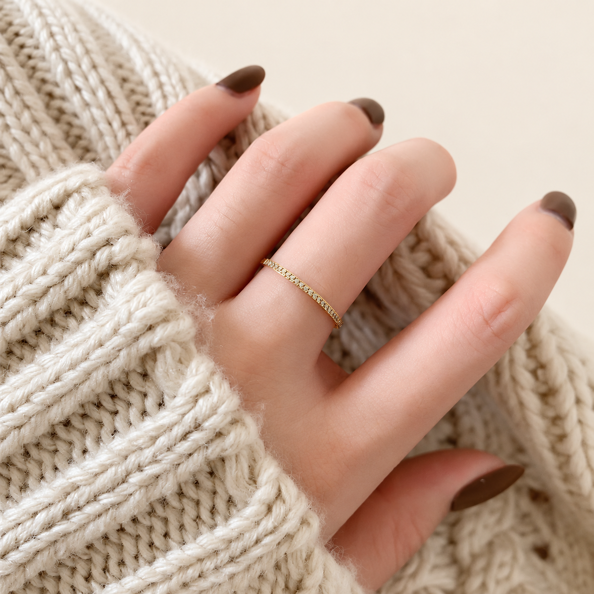 Fine Chain Ring — warm ivory background