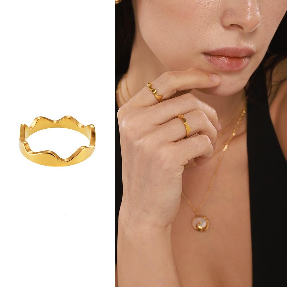 Gold Crown Wave Ring product image