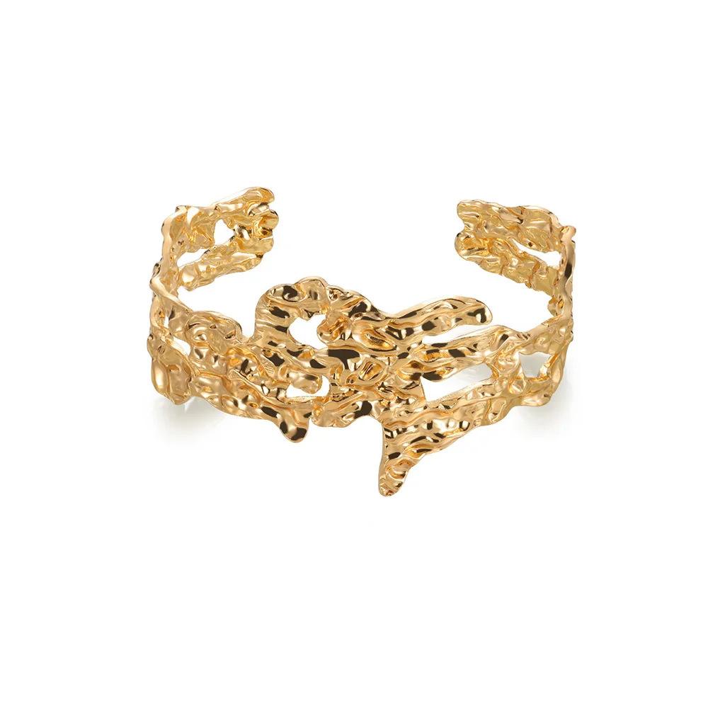 Sculpted Leopard Cuff